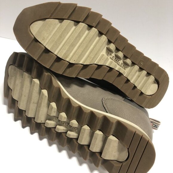 Merrell Women’s Alpine Chelsea Boot Size 10 M - Picture 5 of 6